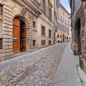 Penthouse In Citta Alta - Apartament