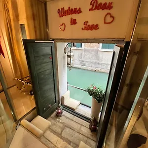  Apartment Luxury Watersdoor Italy